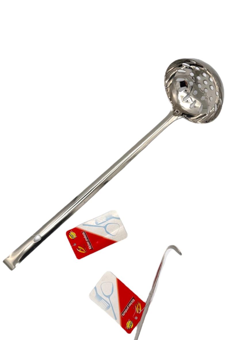 ECUMOIRE INOX A CROCHET 8.4CM + MANCHE