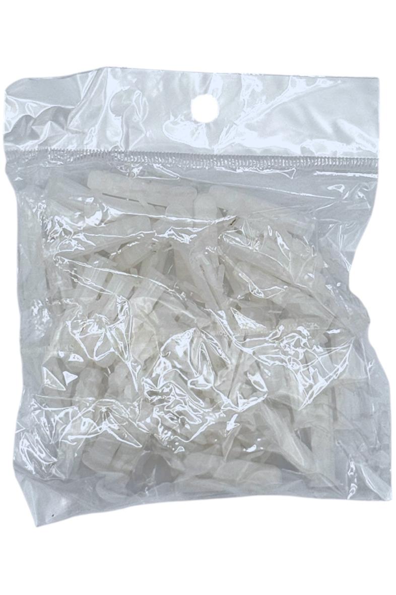 LOT CHEVILLE BLANC environ 50ps 5X28MM